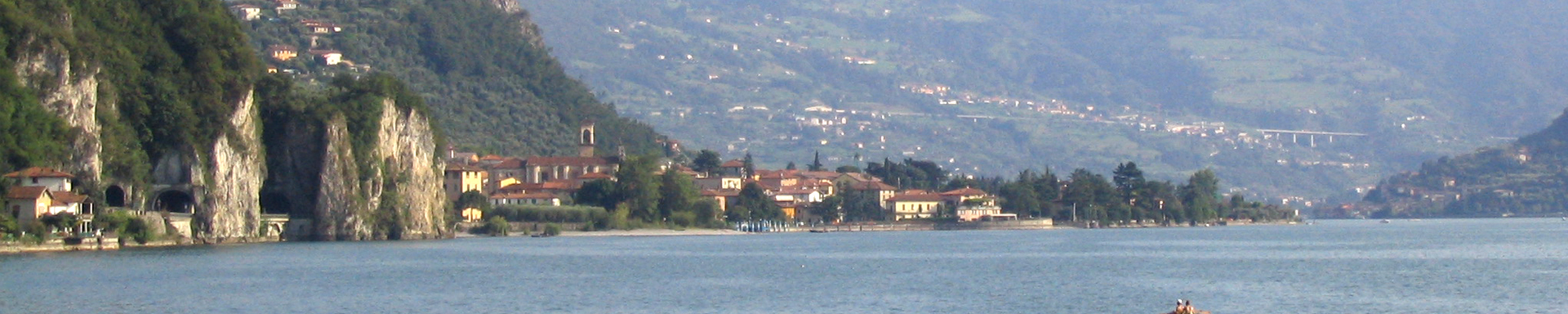 Panorama di Marone visto la lago